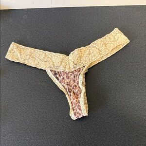 Hanky Panky Cream Lace Leopard Print Panties